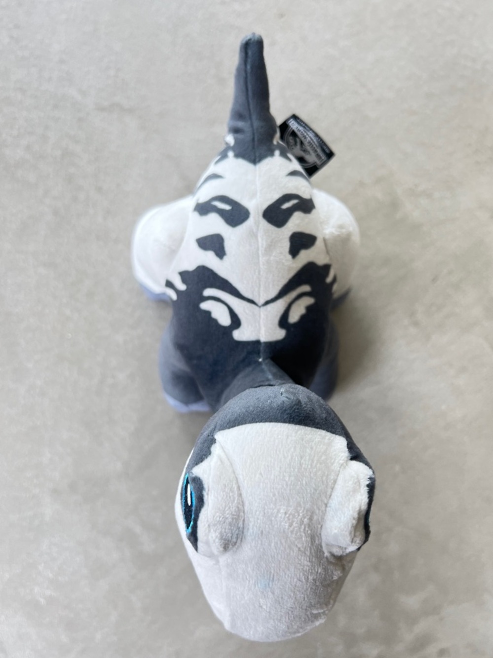 MATTEL Jurassic World Dino Trackers Brachiosaurus Plush with Sound (Grey) - Picture 6 of 10